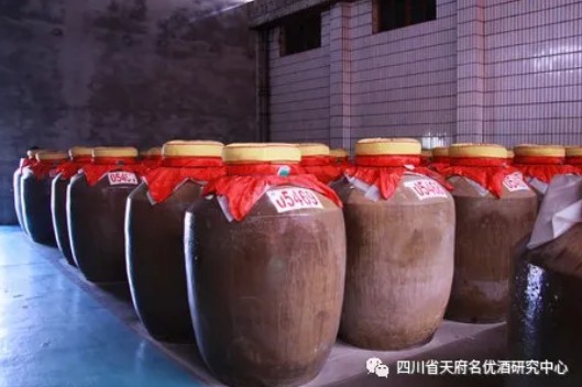 清香型白酒如何储存？清香型白酒储存技巧